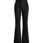 بنطلون أسود واسع بقصة مستقيمة